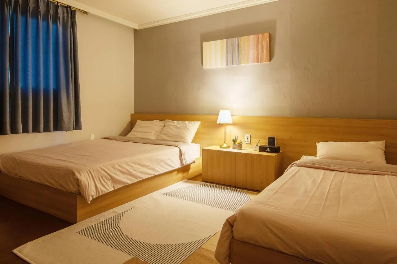Ellui Hotel Jeju 3*,  South Korea